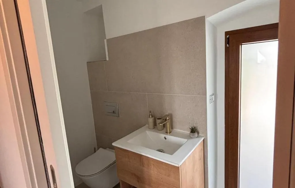 Apartment Groznjan II By Villas Guide